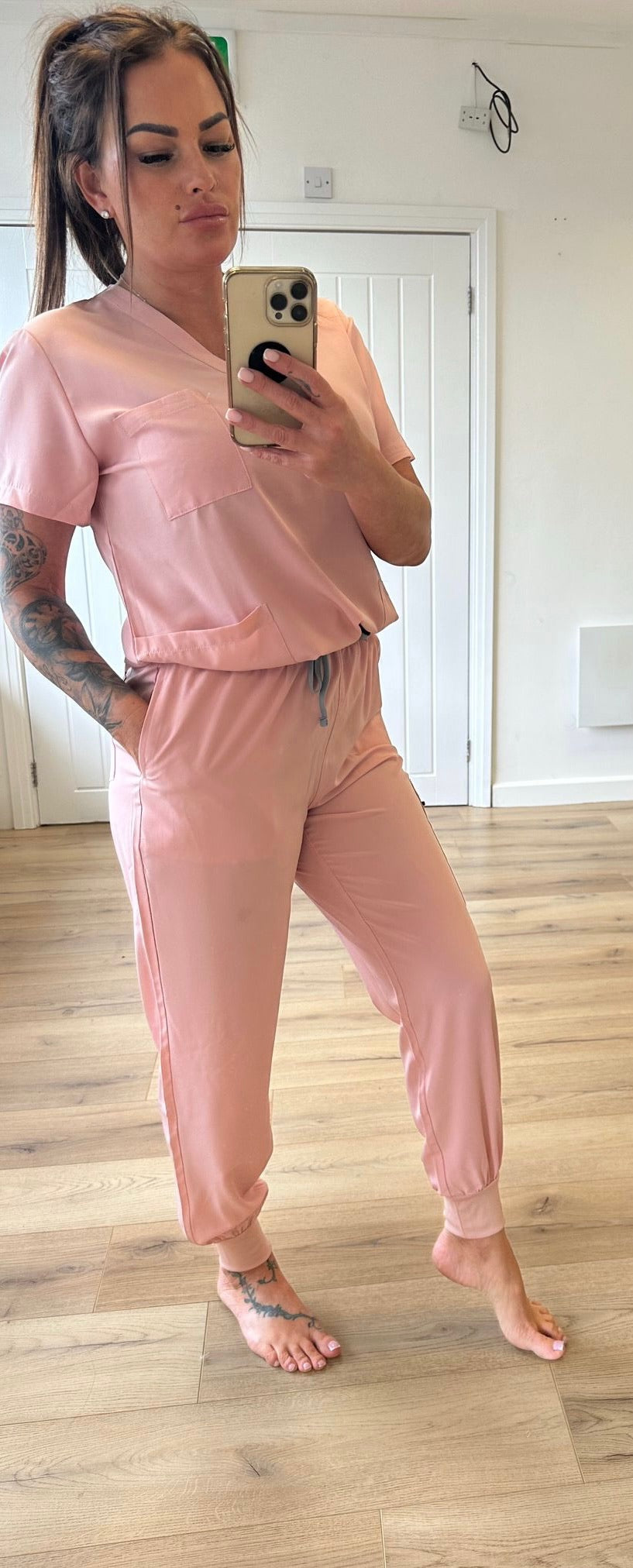 Basic - Bleach Proof Cuffed Leg