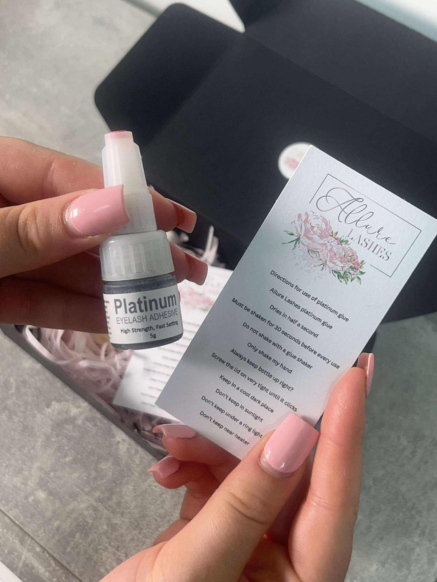 Platinum Eyelash Adhesive